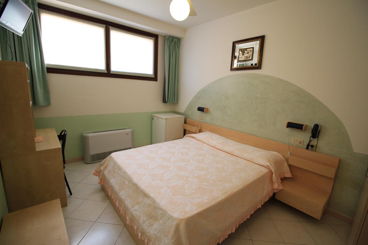 Hotel I Laghetti Polesella Exterior photo