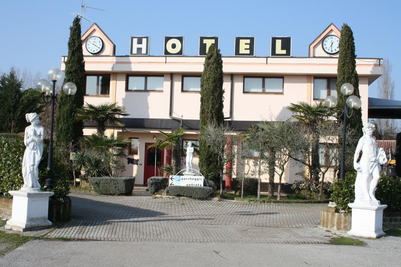 Hotel I Laghetti Polesella Exterior photo